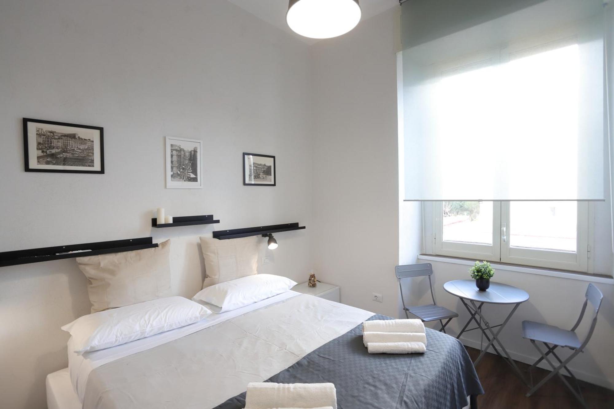 Tammurriata Nera Bedroom Napoli Bagian luar foto